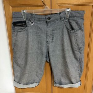 Men’s Forever 21 size 32 Shorts
